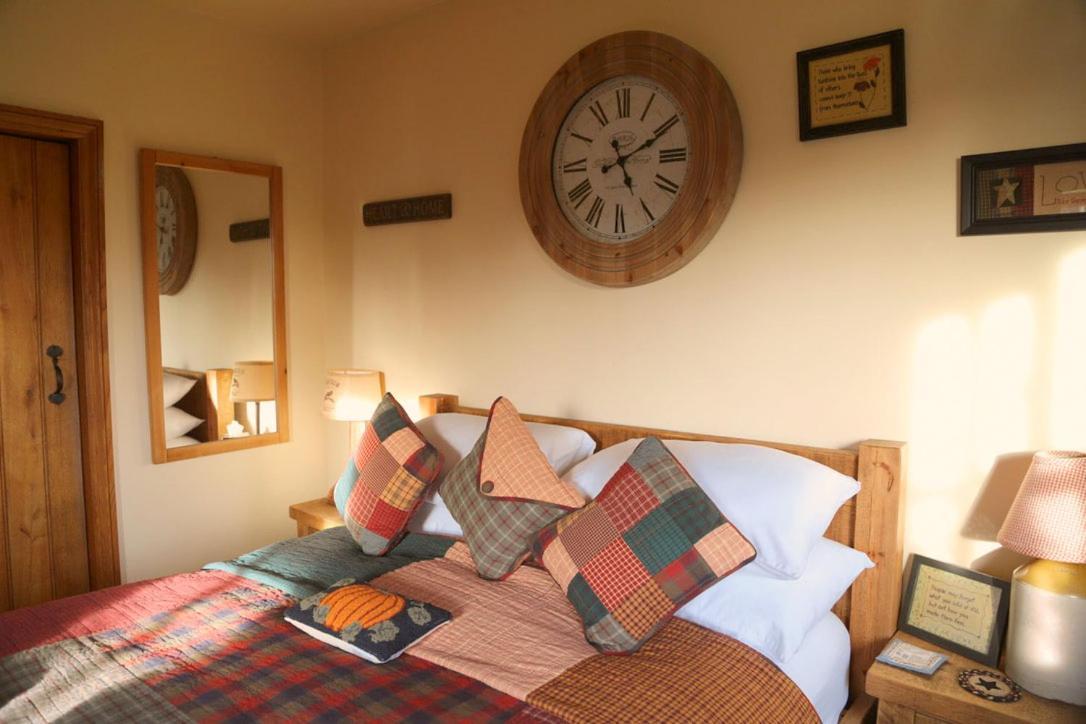 Bumbleberry Cottage Gresford Esterno foto