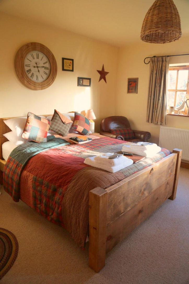 Bumbleberry Cottage Gresford Esterno foto