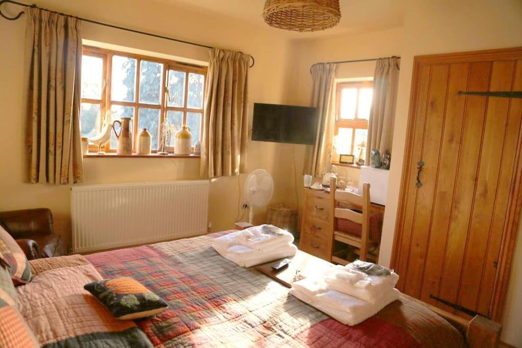 Bumbleberry Cottage Gresford Esterno foto